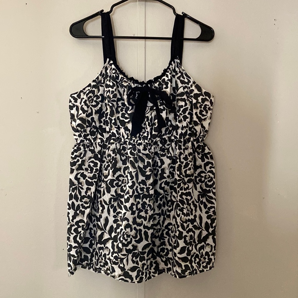 Maternity tank top super cute gently used ready for the next mommy to be!